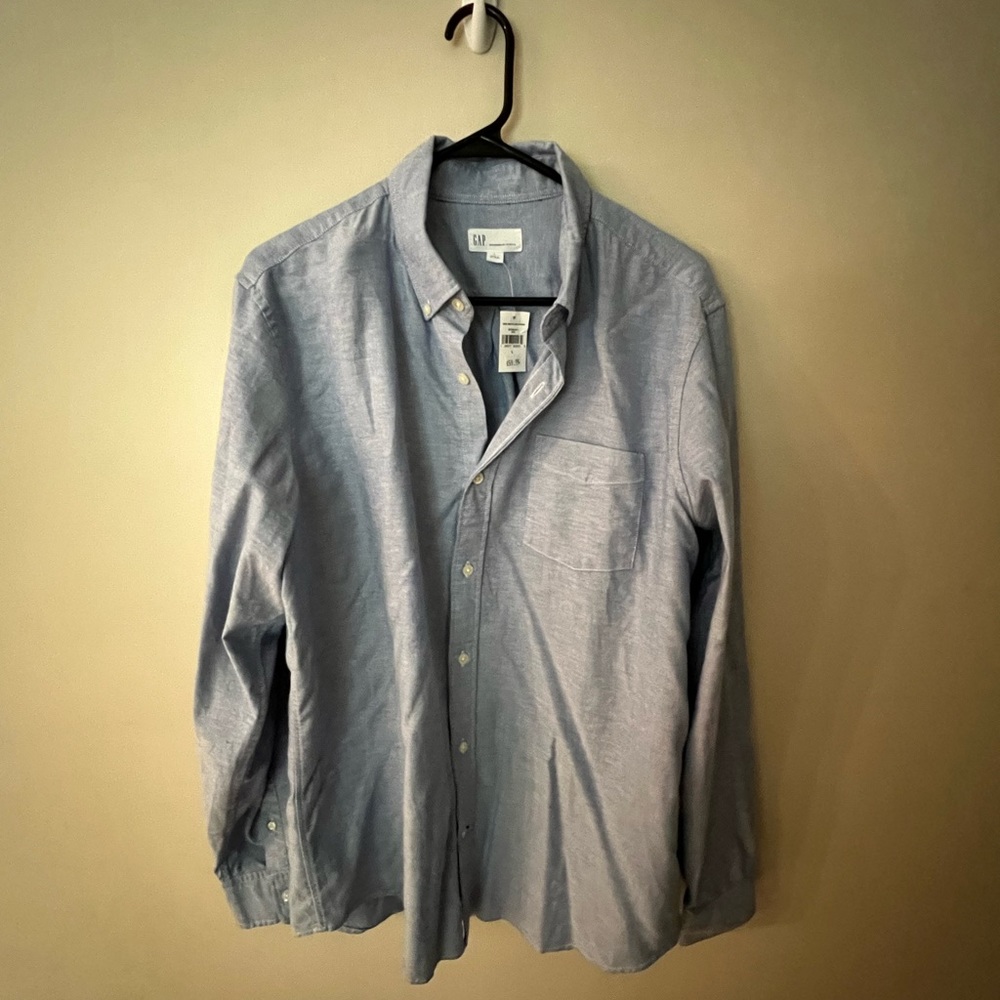 Gap Button Up